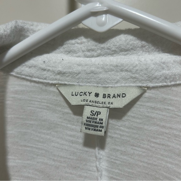 Lucky Brand women’s Classic long sleeve shirt. Size SP. some stretch - Picture 2 of 7